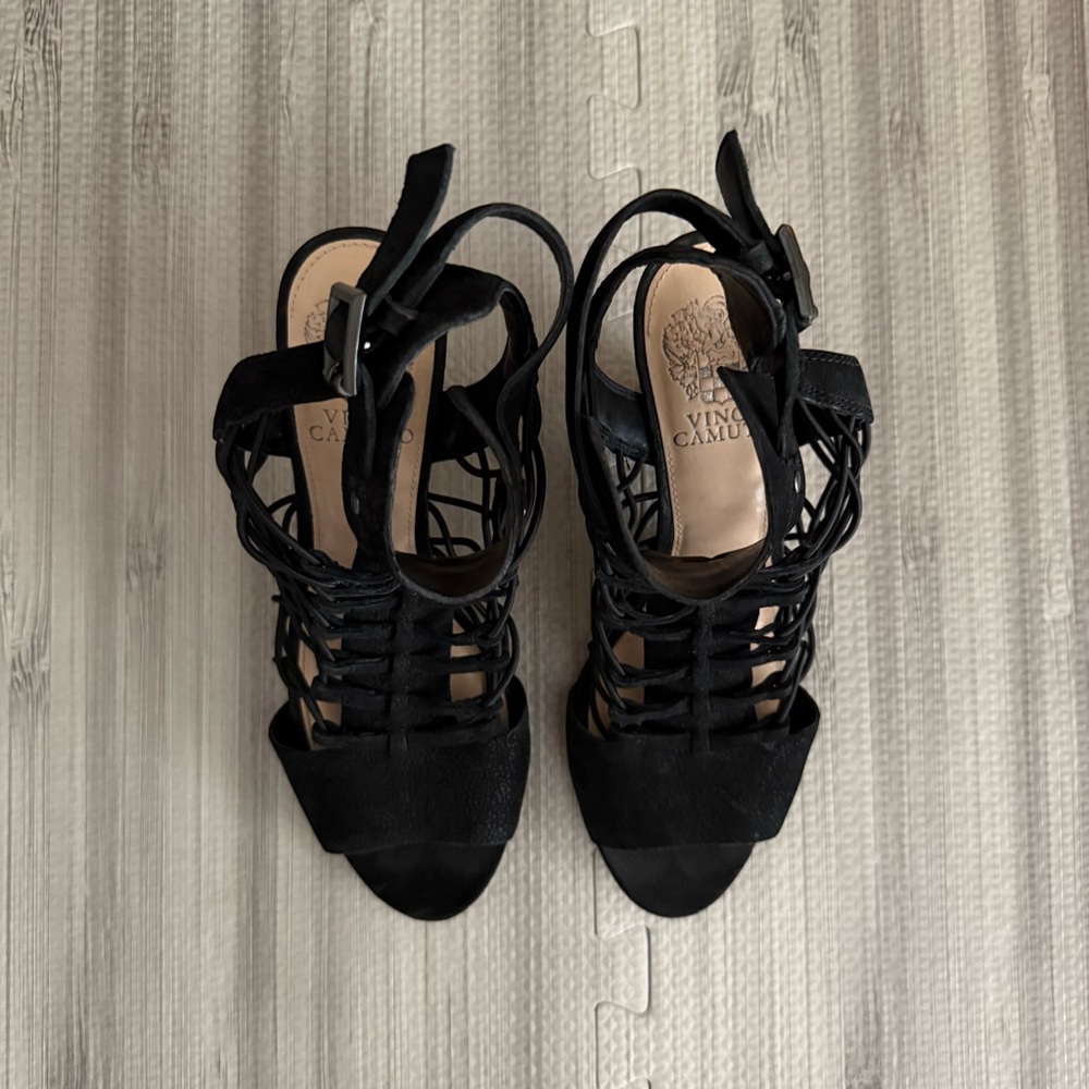 Vince Camuto VC-Evel Black Strappy Heeled Sandals - Picture 7 of 15